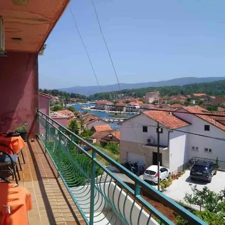 Nada Apartamento Vrboska
